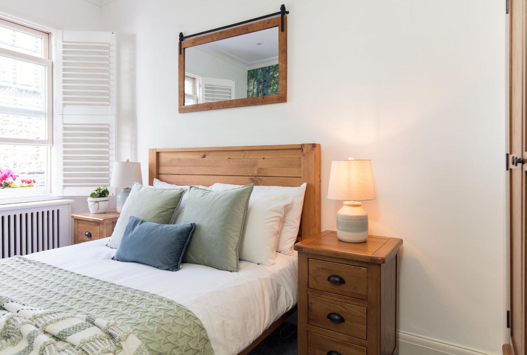 Spacious Quiet 4Bedrooms 6Beds House With Private Garage 5Min Walk To Paddington Station 伦敦 外观 照片