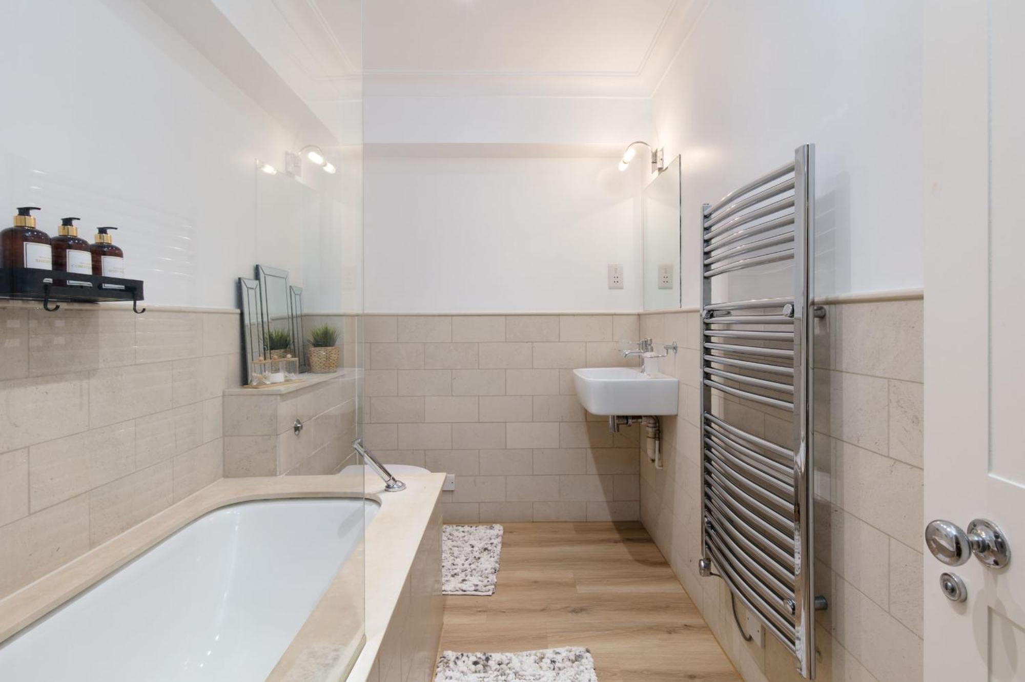 Spacious Quiet 4Bedrooms 6Beds House With Private Garage 5Min Walk To Paddington Station 伦敦 外观 照片
